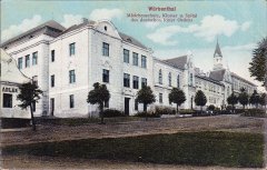 starší pohlednice s kaplí (v pozadí)