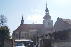 pohled zleva