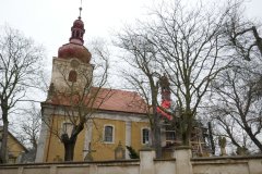 pohled zprava - oprava střechy