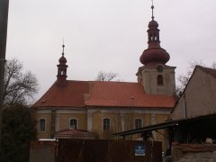 pohled zleva - nová střecha