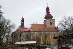 pohled zleva - oprava střechy