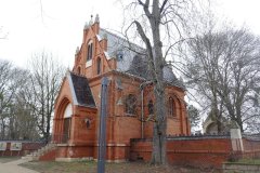 pohled zepředu zprava