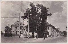 místo, kde kaple stála (za křížem)
