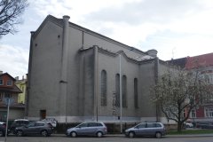 pohled zezadu zprava