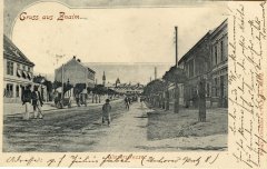 kaple na dobové pohlednici (vpravo od restaurace "Zum Golden Engel")