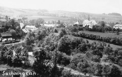 historické foto kaple (před budovou kostela)