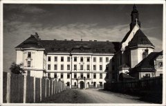 celkový pohled (kaple vpravo)