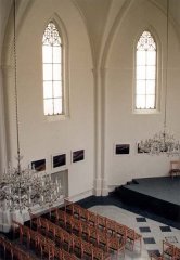 interiér kaple