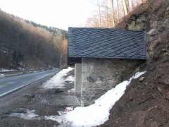 pohled zprava