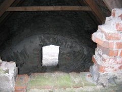 pohled zezadu na klenbu původní kaple