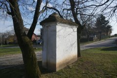 pohled zezadu zprava