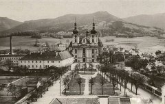 historické foto kaple (zcela vpravo, dole)