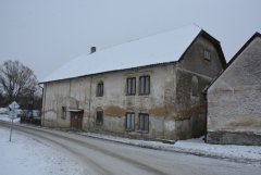 pohled zepředu zprava