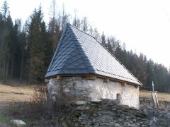 pohled zezadu zleva