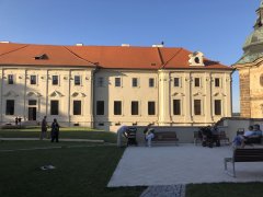 opravená část kláštera