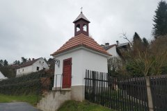 pohled zepředu zprava