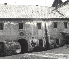 klášterní budova