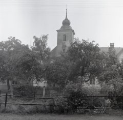 starší foto kostela