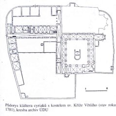půdorys kláštera cyriaků a kostela sv. Kříže Většího