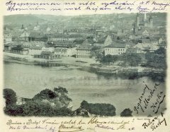 historické foto kostela (vlevo, před kostelem sv. Šimona a Judy)