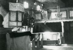 historické foto interiéru původního kostela - přední část