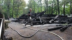 trosky kostela po požáru