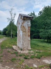 pohled zezadu zleva