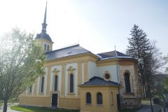 pohled zezadu zprava