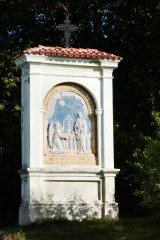 keramická výzdoba 2. zastavení s námětem Zvěstování Panně Marii