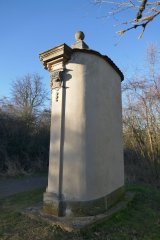 pohled zezadu zprava