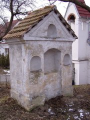 pohled zezadu zprava