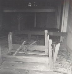 interiér lodi