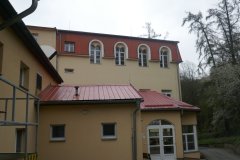 pohled zezadu zleva