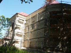 pohled zezadu zleva