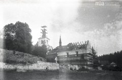rozebírání kostela a zvonice, exhumace hřbitova