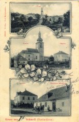 dobová pohlednice vsi s kostelem a farou (uprostřed)