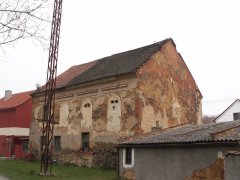pohled zezadu zleva