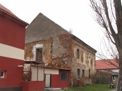 pohled zezadu zprava