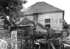 starší foto bývalé synagogy
