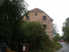 pohled zleva