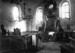 pohled do interiéru hlavního sálu synagogy