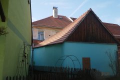 pohled zepředu zprava