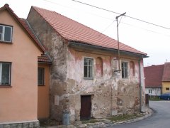 pohled zezadu zleva