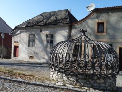 pohled zepředu zprava