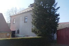 pohled zezadu zprava