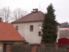 pohled zezadu zprava