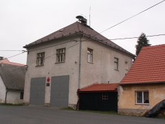 pohled zepředu zprava