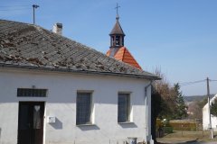 pohled zezadu zleva