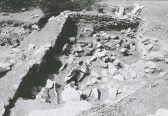 základy kostela v průběhu archeologického výzkumu