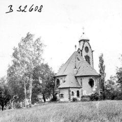 poškozená kaple
